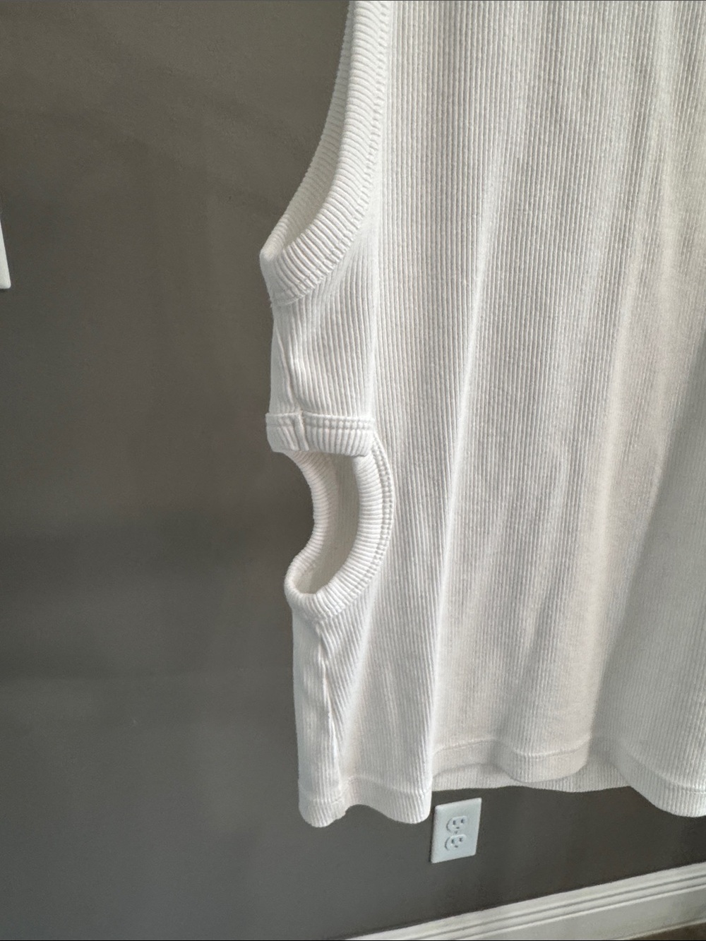 White Ribbed Tank Top - Picture 3 of 6